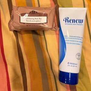 NWT Melaleuca Renew 8oz Lotion + Exfoliating Bath Bar Bundle